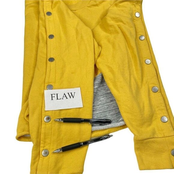 Victoria's Secret Pink Colorblock Snap Button Cropped Sweatshirt - Picture 5 of 10